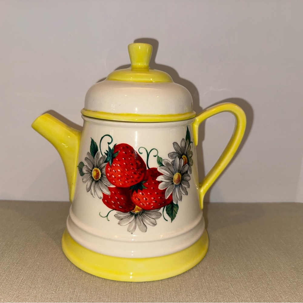 Vintage Strawberry And Daisy yellow Ceramic Teapot: Two Small Chips